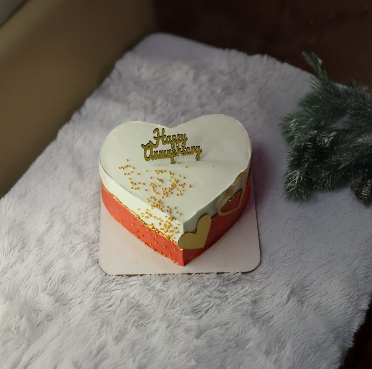 Red Velvet Cream Cheese Heart Cake 900 gms